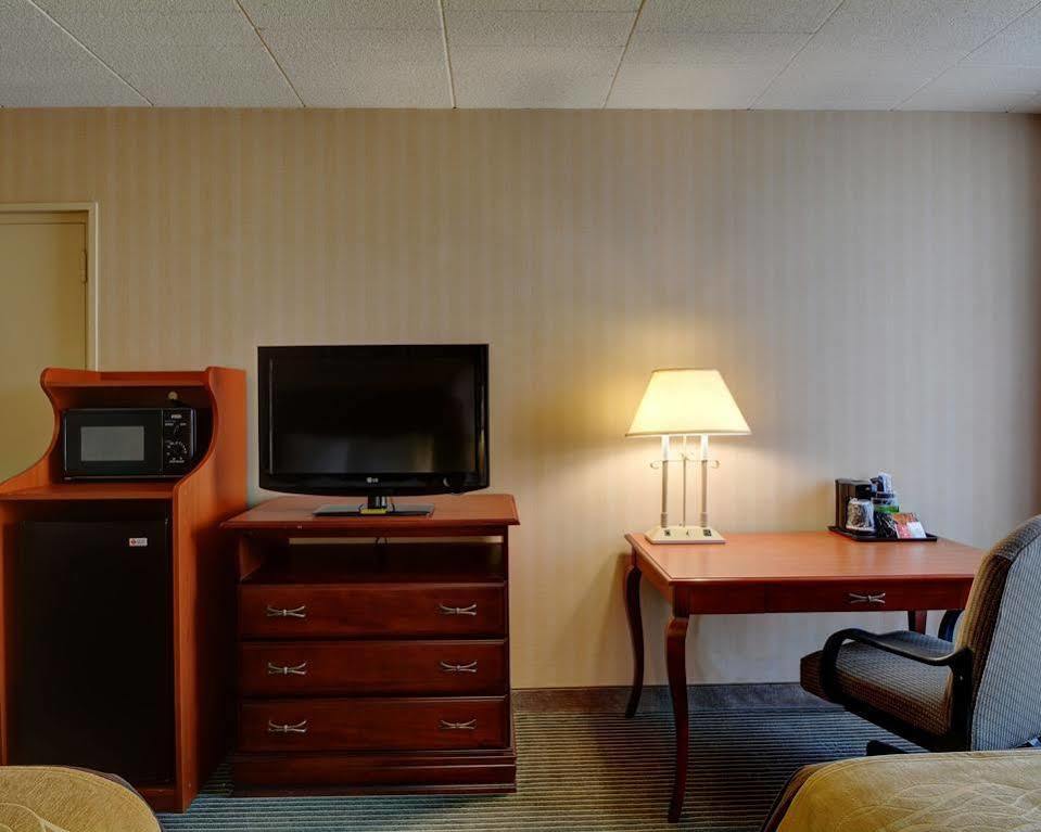 Comfort Inn Wethersfield - Hartford Exterior photo